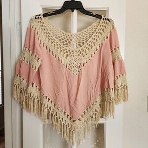 Umgee Boho Crochet Fringe Pink Cream Lace Trim Large Festival Poncho Blouse